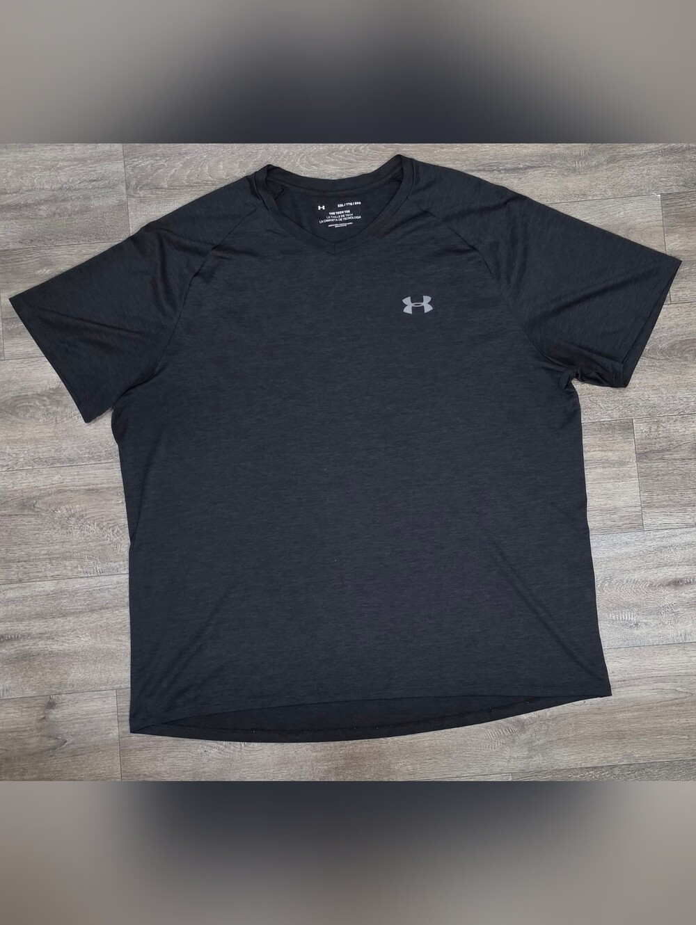 Under Armour Men’s Black Tech V-Neck T-Shirt-Size XXL